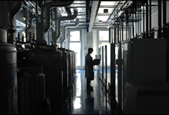 Spectrograph probes cryopreserved samples