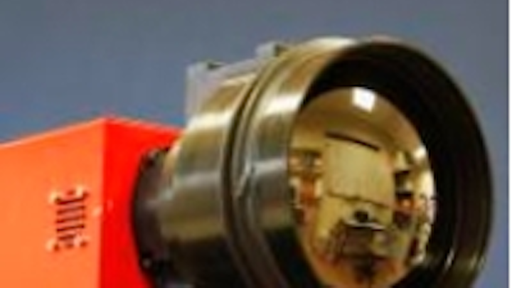 Infrared camera detects pollutants