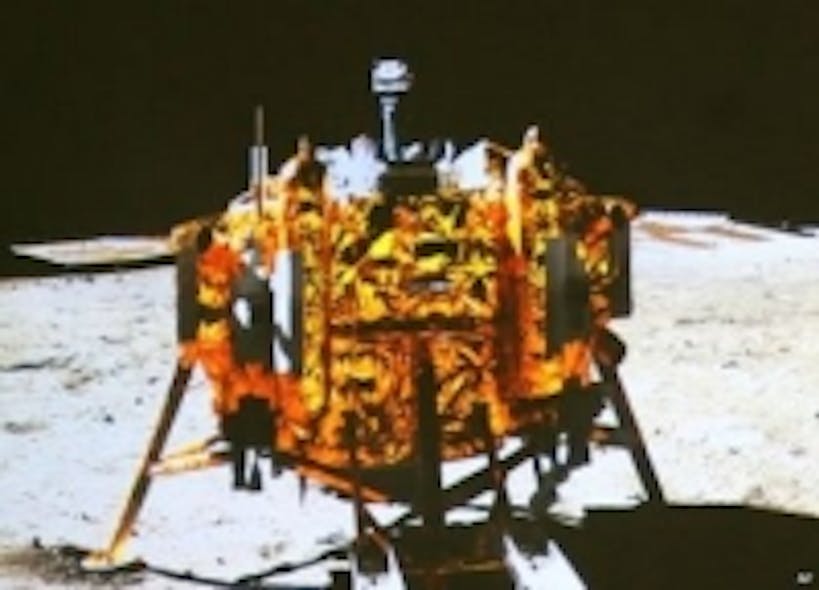 Content Dam Vsd En Articles 2013 12 Chinese Robot Moon Rover Sends Back First Images Leftcolumn Article Thumbnailimage File