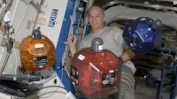 Content Dam Vsd En Articles 2014 07 Nasa To Use Google S 3d Project Tango Devices In Space Station Robots Leftcolumn Article Thumbnailimage File