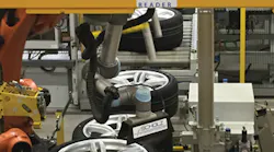 Content Dam Vsd En Articles 2017 01 North American Robotics Market Reaches All Time High In 2016 Leftcolumn Article Headerimage File