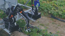 Content Dam Vsd En Articles 2018 02 Researchers Develop Lightweight Dual Arm Vision Guided Robot System For Cucumber Harvesting Leftcolumn Article Headerimage File