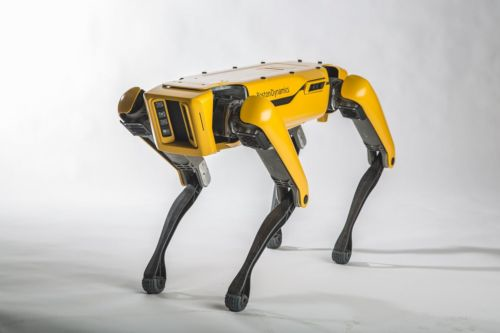 boston dynamics robot opens door