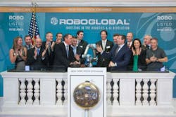 Content Dam Vsd En Articles 2018 12 Collaborative Robot From Universal Robots Rings New York Stock Exchange Bell Leftcolumn Article Headerimage File