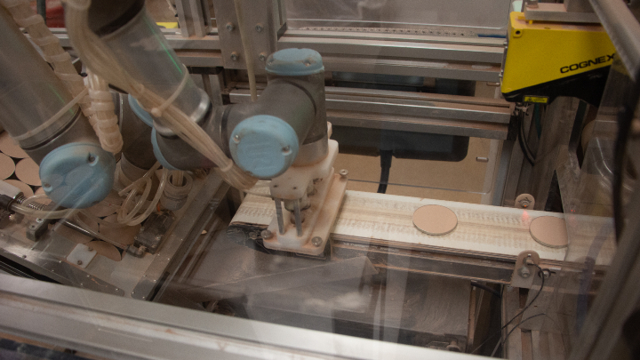 3d Imaging Factory Automation Cognex Laser Profiler Inspects Cosmetics Vision Systems Design