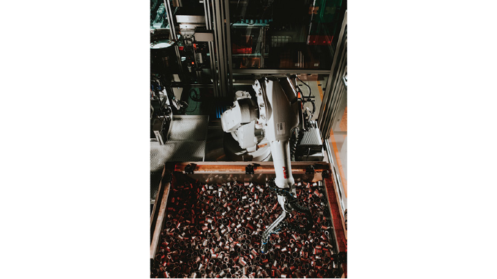 1804vsdtt2 P01small New 617c466c8314f