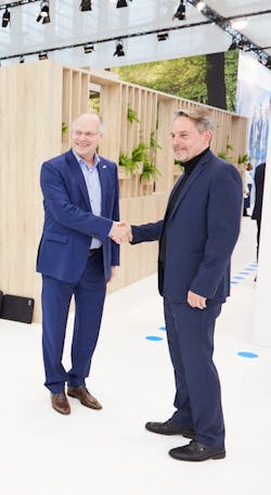 Dr. Martin Schenk, Senior Vice President Product Management SICK (right) and MVTec's Managing Director Dr. Olaf Munkelt. Dr. Martin Schenk, Senior Vice President Product Management SICK (right) and MVTec's Managing Director Dr. Olaf Munkelt.