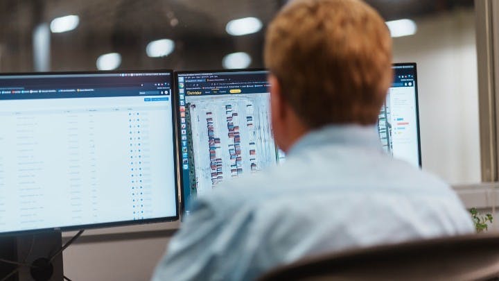 With Outrider's AI-assisted cargo trailer solution, one employee can locate, track, and move any and all cargo trailers in a distribution yard.