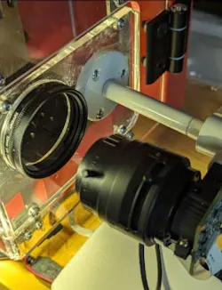 Figure 2: The imaging system includes a circular polarizer to cut glare and a lens set at a 6 mm focal length.